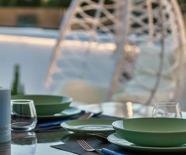 El Cielo Where Luxury Meets The Sky * Calamata